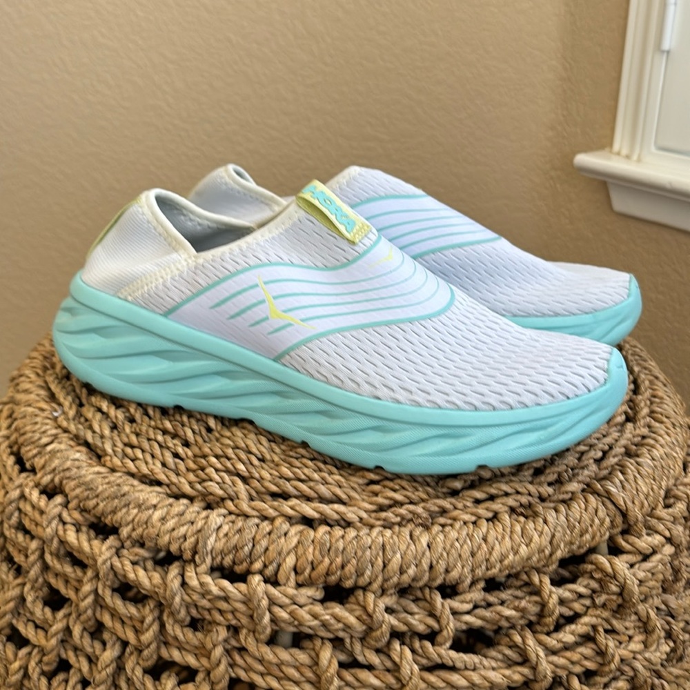 Hoka Ora Recovery Shoe womens size 9